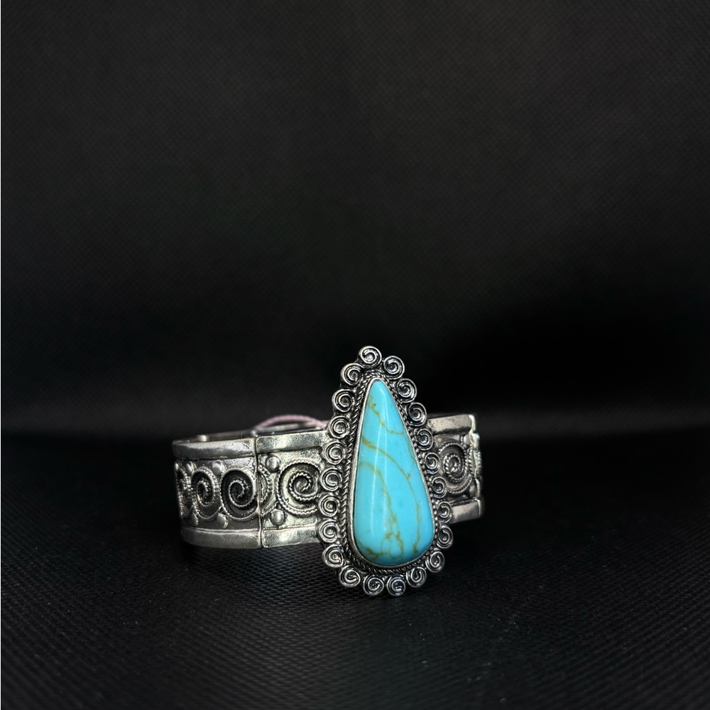 Elegant Silver and Turquoise Tear Drop Bracelet